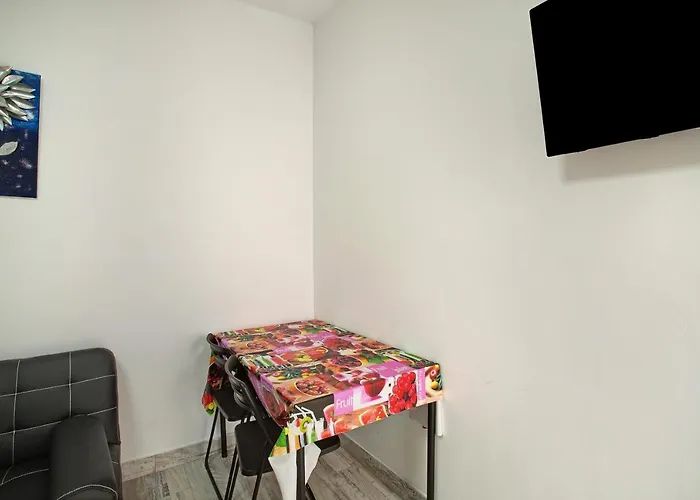 Apartamento B Para 3 En Vecindario